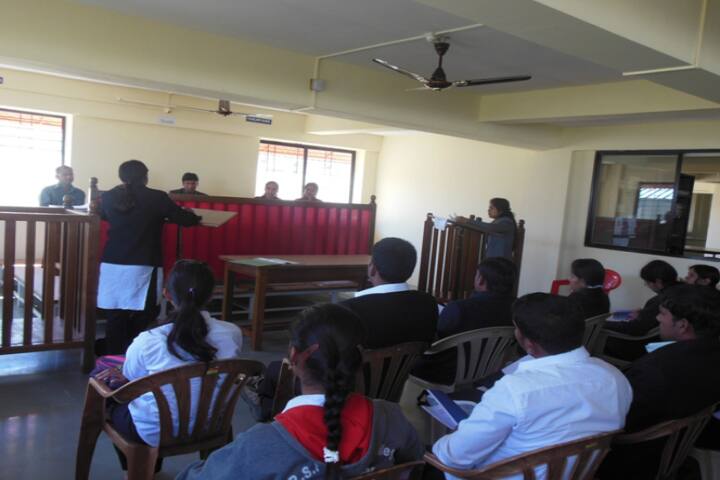 moot-court
